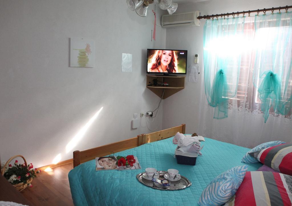 Apartments Adelita 波雷奇 外观 照片