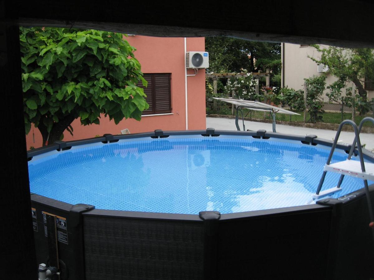 Apartments Adelita 波雷奇 外观 照片
